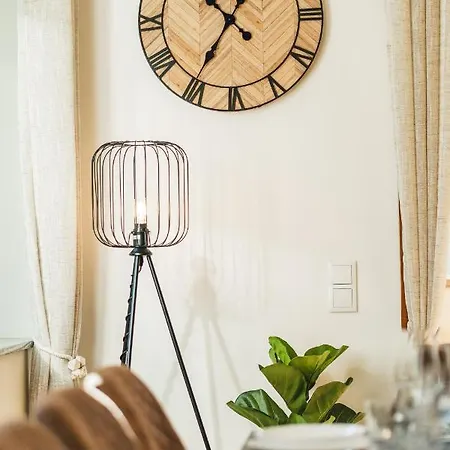 Alpstay Kuhstadl - 3 Bedrooms - Ski-in & Ski-out Bad Kleinkirchheim