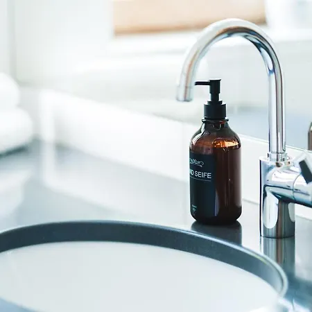 Alpstay Kuhstadl - 3 Bedrooms - Ski-in & Ski-out Apartment *