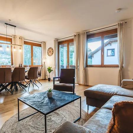 Apartment Alpstay Kuhstadl - 3 Bedrooms - Ski-in & Ski-out *